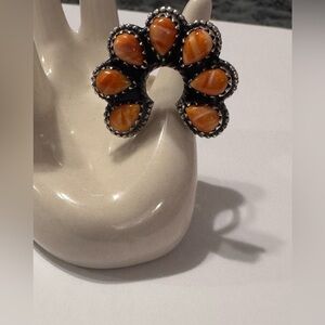 SS Sz 7 Naja design traditional Southwest symbol, 7 orange spiny oyster shells